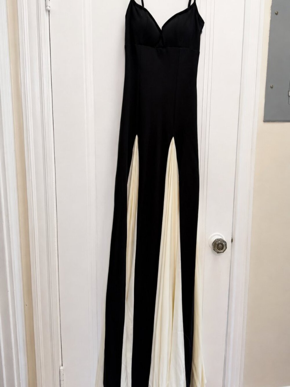 NWT Arcina Ori Paloma Black & White Colorblock Maxi Dress Gown | Retail $540 - Picture 3 of 9